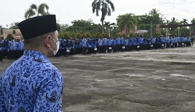 “Jangan Sedikit-Dikit Mengeluh. Kalau Perlu kita Terbang”